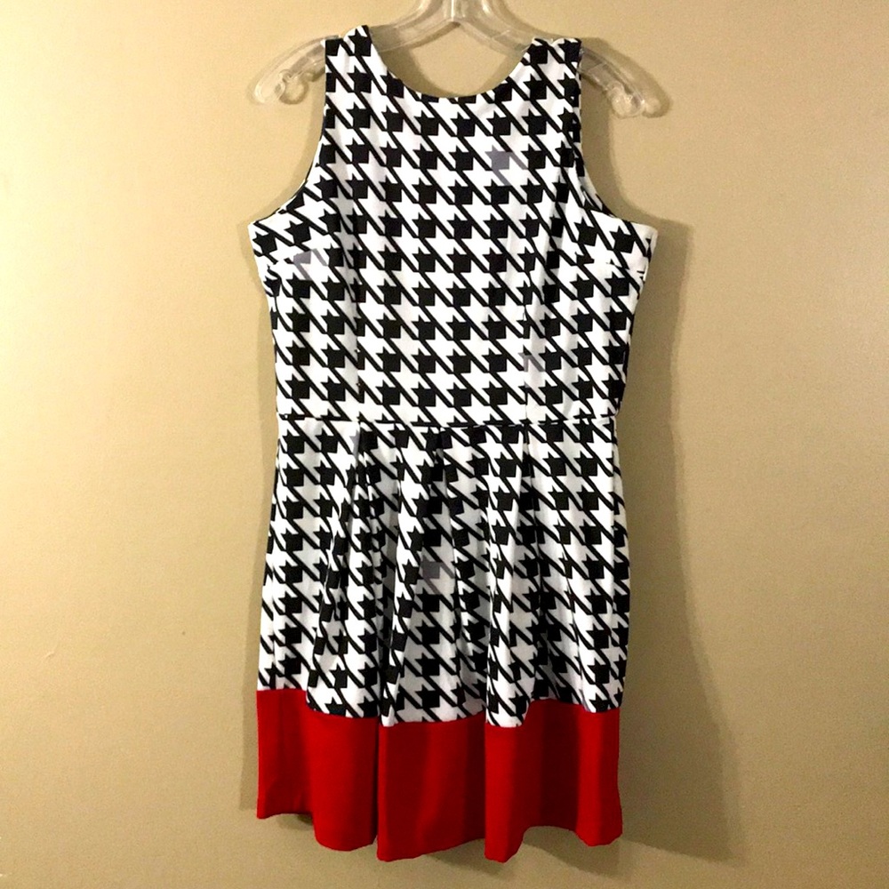 Charming Charlie Houndstooth Dress w/Red Hem